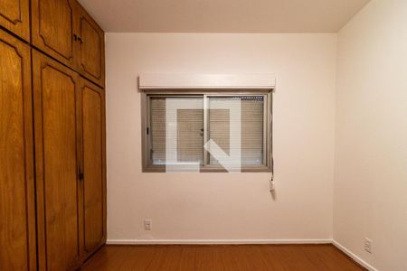 Apartamento à venda com 96m², 3 quartos e 2 vagasQuarto 1