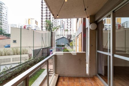 Apartamento à venda com 96m², 3 quartos e 2 vagasVaranda