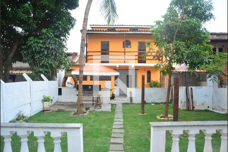 Casa para alugar com 160m², 5 quartos e 3 vagas Fundo da casa