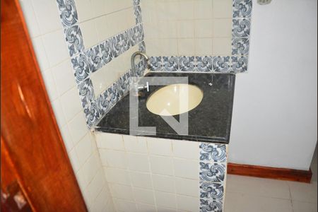 Casa para alugar com 160m², 5 quartos e 3 vagasBanheiro social
