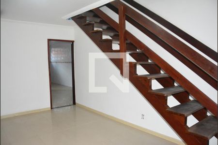 Sala de casa para alugar com 5 quartos, 160m² em Piatã, Salvador
