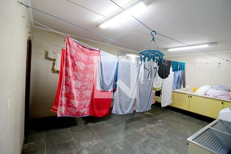 Casa para alugar com 450m², 4 quartos e 8 vagas Casa para alugar com 450m², 4 quartos e 8 vagasÁrea de Serviço