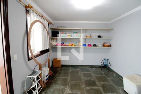 Casa para alugar com 450m², 4 quartos e 8 vagas Casa para alugar com 450m², 4 quartos e 8 vagasQuarto de Serviço