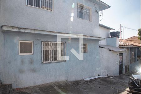 Casa de condomínio à venda com 33m², 1 quarto e sem vaga Casa de condomínio à venda com 33m², 1 quarto e sem vagaFachada