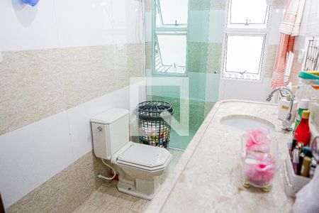 Casa à venda com 170m², 2 quartos e 8 vagas Casa à venda com 170m², 2 quartos e 8 vagasBanheiro Suite 1