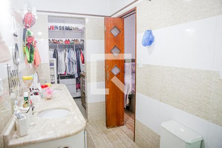 Casa à venda com 170m², 2 quartos e 8 vagas Casa à venda com 170m², 2 quartos e 8 vagasBanheiro Suite 1