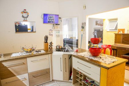 Casa à venda com 170m², 2 quartos e 8 vagas Casa à venda com 170m², 2 quartos e 8 vagasCozinha