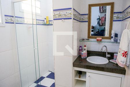 Casa à venda com 170m², 2 quartos e 8 vagas Casa à venda com 170m², 2 quartos e 8 vagasBanheiro Suíte 2