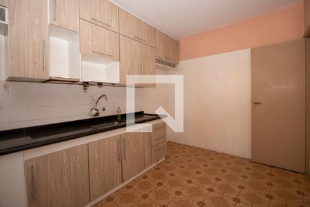Apartamento à venda com 214m², 2 quartos e 4 vagas Apartamento à venda com 214m², 2 quartos e 4 vagasCozinha
