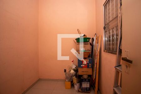 Apartamento à venda com 214m², 2 quartos e 4 vagas Apartamento à venda com 214m², 2 quartos e 4 vagasQuarto de Serviço