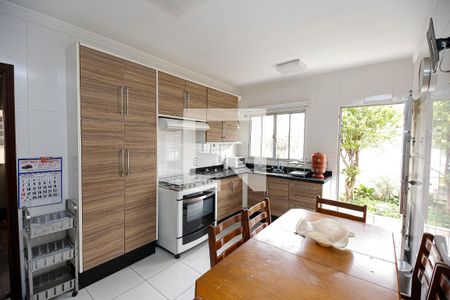 Casa para alugar com 150m², 4 quartos e 3 vagasCozinha