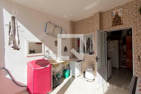 Casa à venda com 8m², 5 quartos e 1 vagaCasa 2 -  Área de Serviço