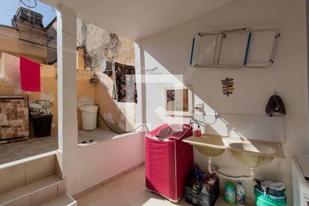 Casa à venda com 8m², 5 quartos e 1 vagaCasa 2 -  Área de Serviço