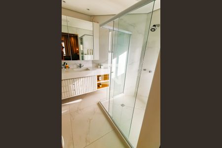 Apartamento à venda com 84m², 1 quarto e 2 vagasSuíte