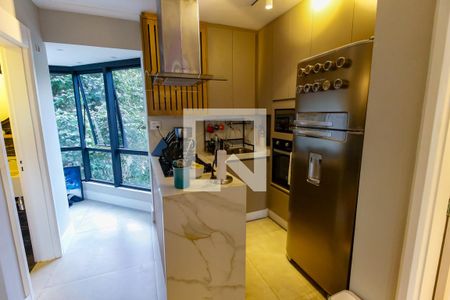 Apartamento à venda com 84m², 1 quarto e 2 vagasCozinha - Armários