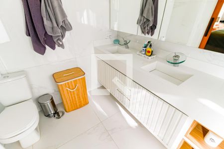 Apartamento à venda com 84m², 1 quarto e 2 vagasBanheiro da Suíte