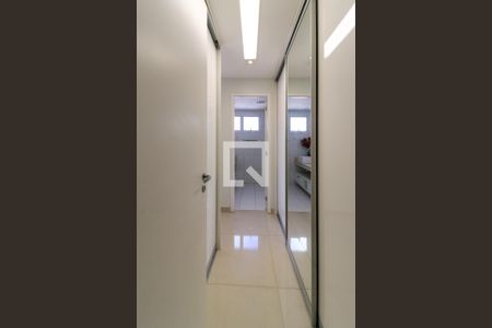 Apartamento para alugar com 147m², 4 quartos e 3 vagasCloset da suíte 1