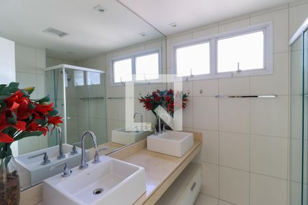 Apartamento para alugar com 147m², 4 quartos e 3 vagasBanheiro da Suíte 1