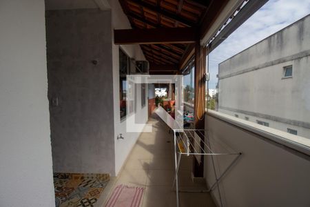 Apartamento à venda com 176m², 3 quartos e 1 vaga Apartamento à venda com 176m², 3 quartos e 1 vagaCozinha e Área de Serviço