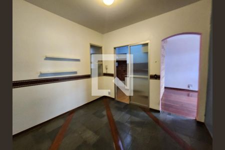 Sala 1 de apartamento para alugar com 3 quartos, 100m² em Santo Antônio, Belo Horizonte