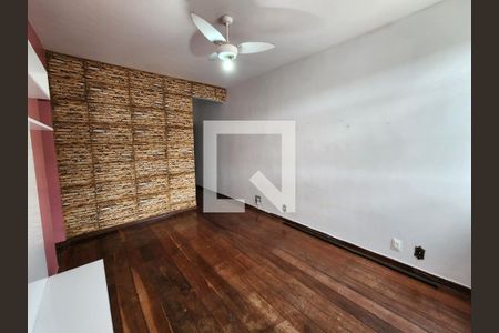 Sala de apartamento para alugar com 3 quartos, 100m² em Santo Antônio, Belo Horizonte