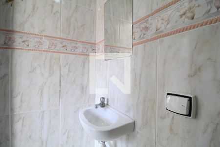 Apartamento à venda com 93m², 2 quartos e 3 vagasBanheiro de serviço