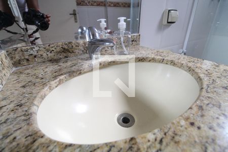 Apartamento à venda com 93m², 2 quartos e 3 vagasBanheiro Social