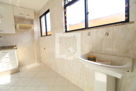 Apartamento à venda com 93m², 2 quartos e 3 vagasÁrea de Serviço