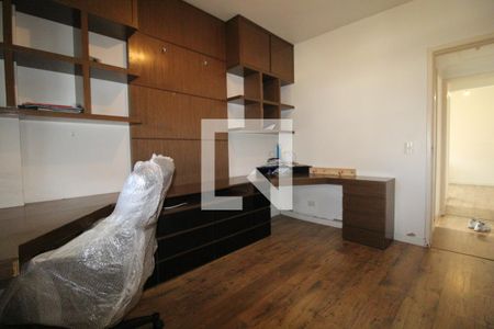 Apartamento à venda com 93m², 2 quartos e 3 vagasQuarto
