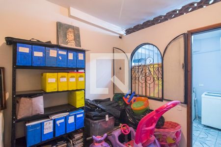 Casa à venda com 350m², 3 quartos e 4 vagasQuarto de Serviço 2