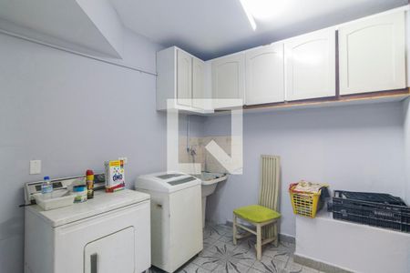 Casa à venda com 350m², 3 quartos e 4 vagasÁrea de Serviço