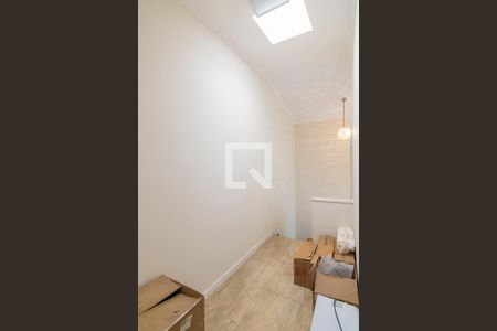 Casa à venda com 350m², 3 quartos e 4 vagasCorredor