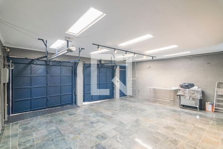 Casa à venda com 350m², 3 quartos e 4 vagasGaragem