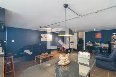 Casa à venda com 350m², 3 quartos e 4 vagasÁrea Externa