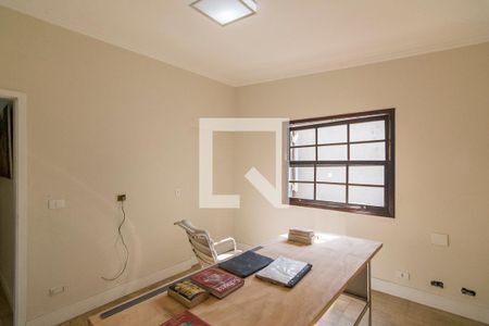 Casa à venda com 350m², 3 quartos e 4 vagasSuíte