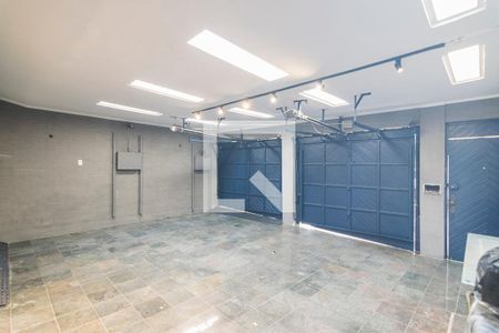 Casa à venda com 350m², 3 quartos e 4 vagasGaragem