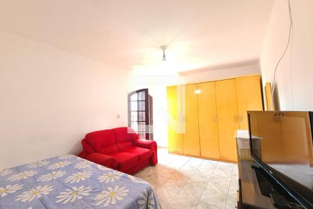 Quarto 1 de casa para alugar com 3 quartos, 300m² em Cidade São Mateus, São Paulo