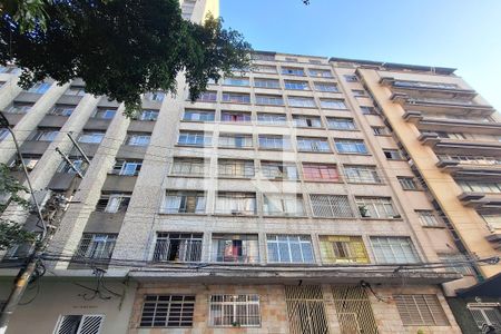 Apartamento à venda com 30m², 1 quarto e sem vaga Apartamento à venda com 30m², 1 quarto e sem vagaFachada