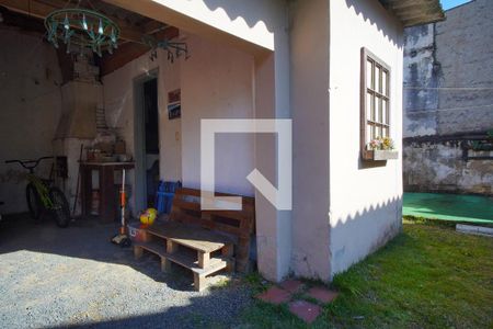 Casa à venda com 109m², 3 quartos e 6 vagasPátio  fundos 