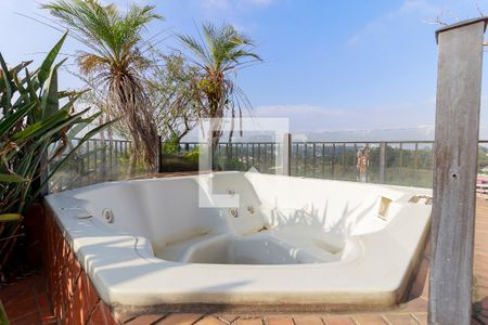 Apartamento à venda com 270m², 3 quartos e 4 vagasCobertura - Hidro