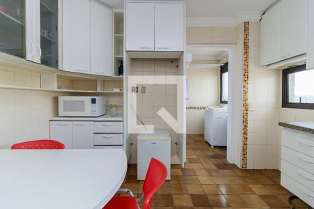 Apartamento à venda com 270m², 3 quartos e 4 vagasCozinha