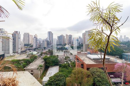 Apartamento à venda com 270m², 3 quartos e 4 vagasQuarto 2 - Vista