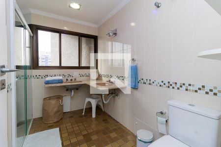Apartamento à venda com 270m², 3 quartos e 4 vagasSuíte - Banheiro
