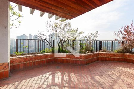 Apartamento à venda com 270m², 3 quartos e 4 vagasCobertura - Área Externa