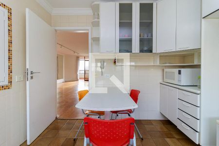 Apartamento à venda com 270m², 3 quartos e 4 vagasCozinha