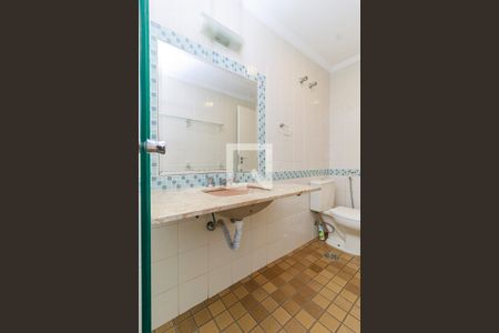 Apartamento à venda com 270m², 3 quartos e 4 vagasBanheiro 2