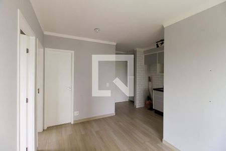 Sala de apartamento para alugar com 2 quartos, 41m² em Sítio da Figueira, São Paulo