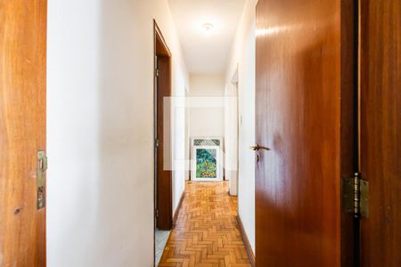 Corredor de apartamento à venda com 3 quartos, 111m² em Pinheiros, São Paulo