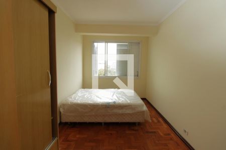 Quarto 1 de apartamento para alugar com 2 quartos, 70m² em Floresta, Porto Alegre