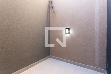 Casa à venda com 260m², 3 quartos e 2 vagas Casa à venda com 260m², 3 quartos e 2 vagasJardim de Inverno